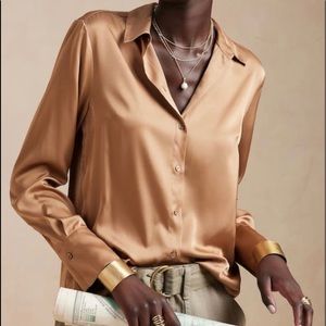 Banana Republic, Satin Classic Shirt, Color- Café latte,  Size- Medium